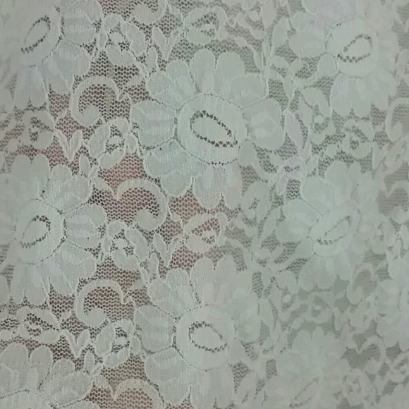 Josephine Chaus Sheer Floral Lace Top - Picture 8 of 8